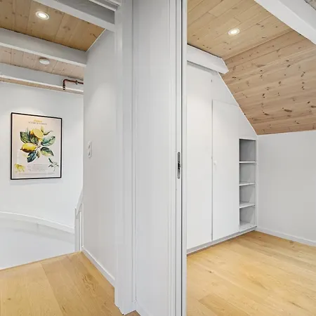 Charming Rooftop In Heart Of Lägenhet Stavanger