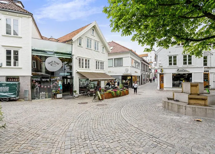 Apartman Charming Rooftop In Heart Of *