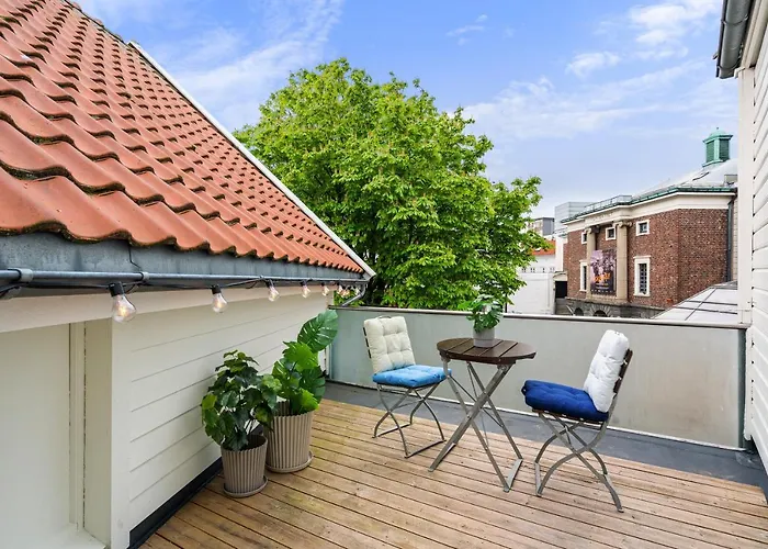 Charming Rooftop In Heart Of Apartman *