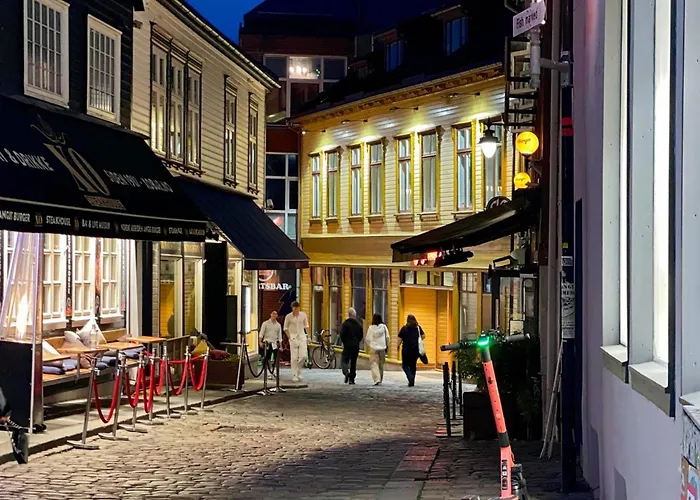 Charming Rooftop In Heart Of Apartman *