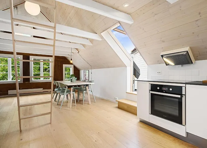 Apartman Charming Rooftop In Heart Of *