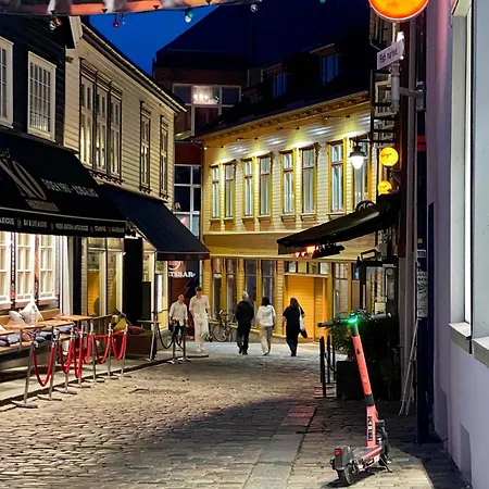 Charming Rooftop In Heart Of Leilighet *